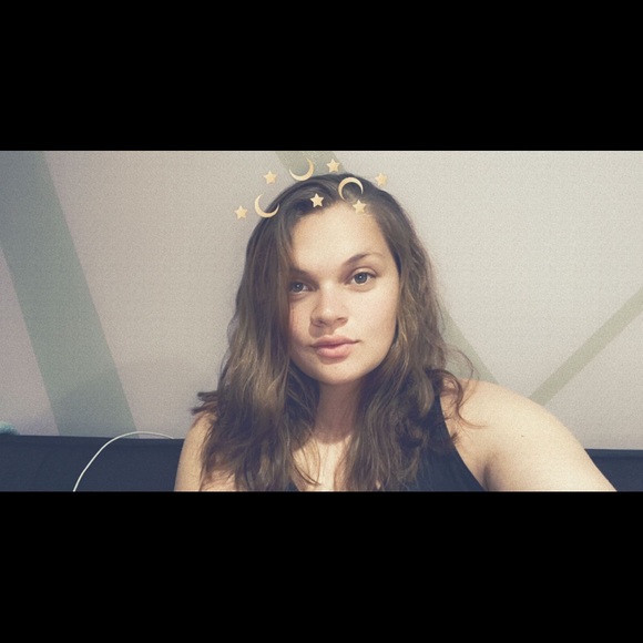 Meet your Posher, Kitana - Picture 1 of 1